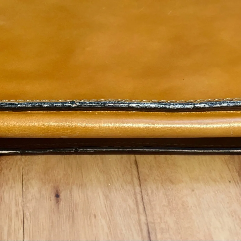 Persaman New York Tan Leather Briefcase